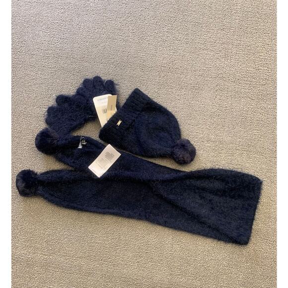 Mayoral Kids 2-4 Blue Fuzzy Pompom 3 in 1 Set Hat Scarf Mitten NWT - Picture 5 of 5